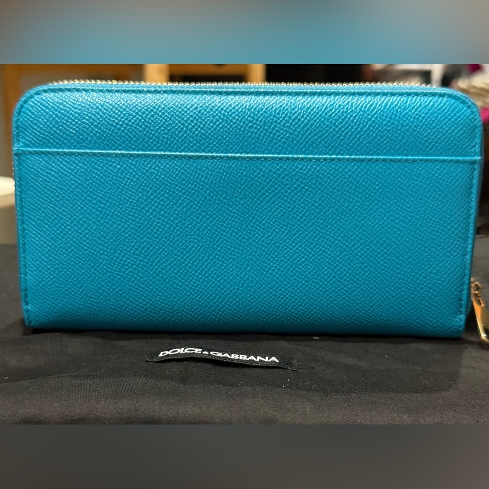 ❌❌sold❌❌Dolce & Gabbana Zip Around Wallet in Turquoise - Picture 5 of 14